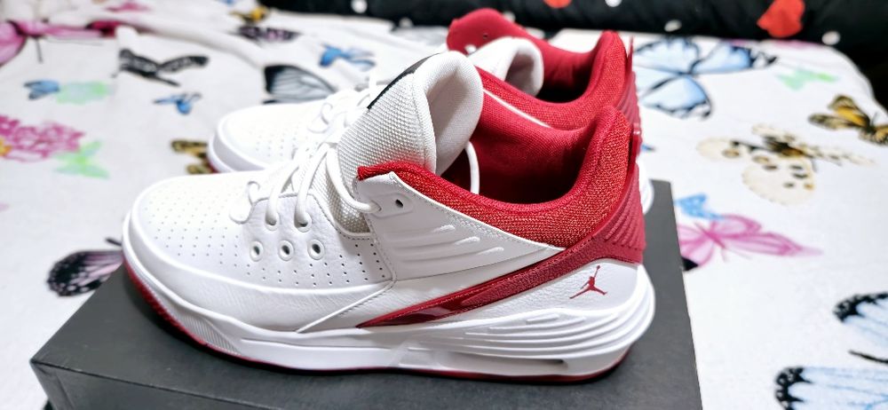 Jordan Max Aura 5 BG