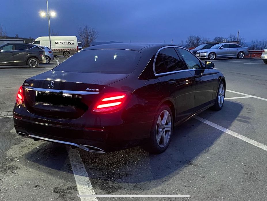 Mercedes-Benz E 220d 4MATIC