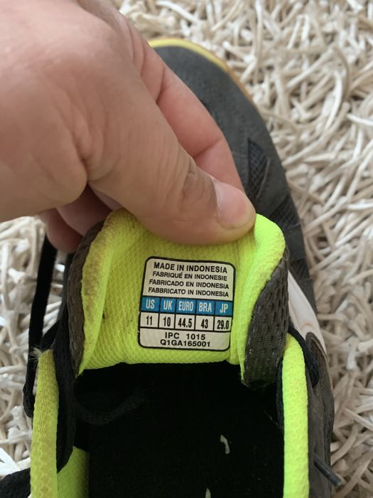 Mizuno pantofi football