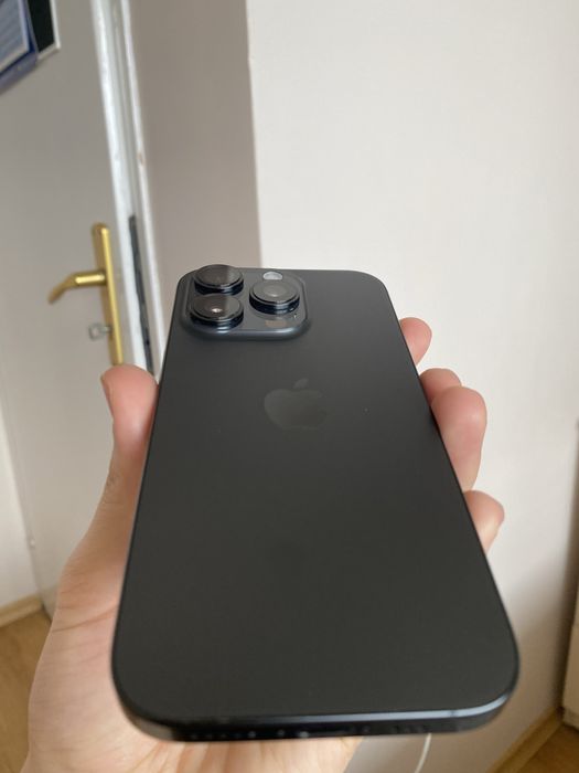 iPhone 16 Pro 128GB Гаранция 2027 93% батерия