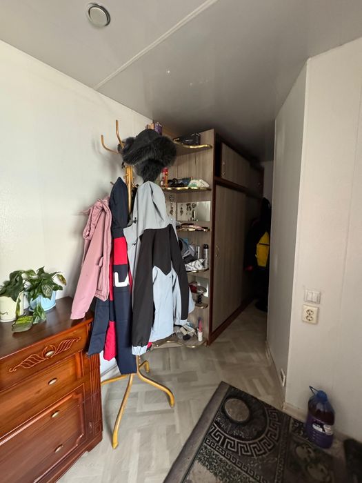 Продам квартиру,  район больницы,  сош №2