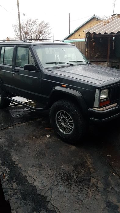 Обменяю Jeep чероки XJ