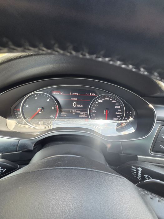 Vând Audi A6 3.0 quattro