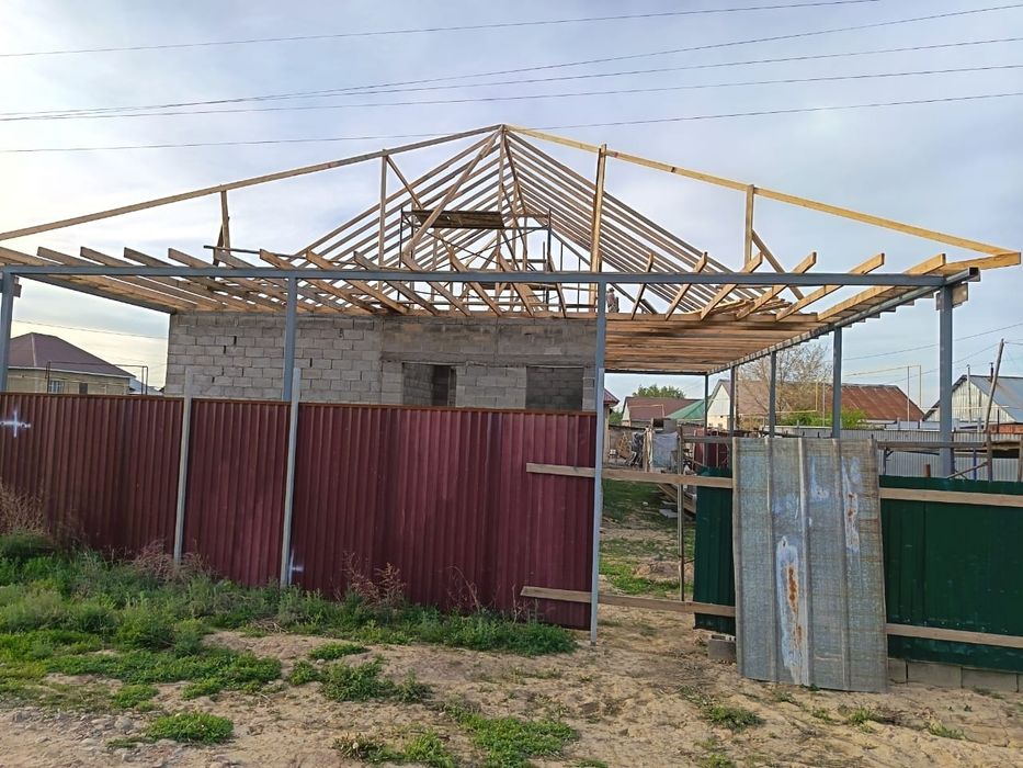 Дедостроенный дом