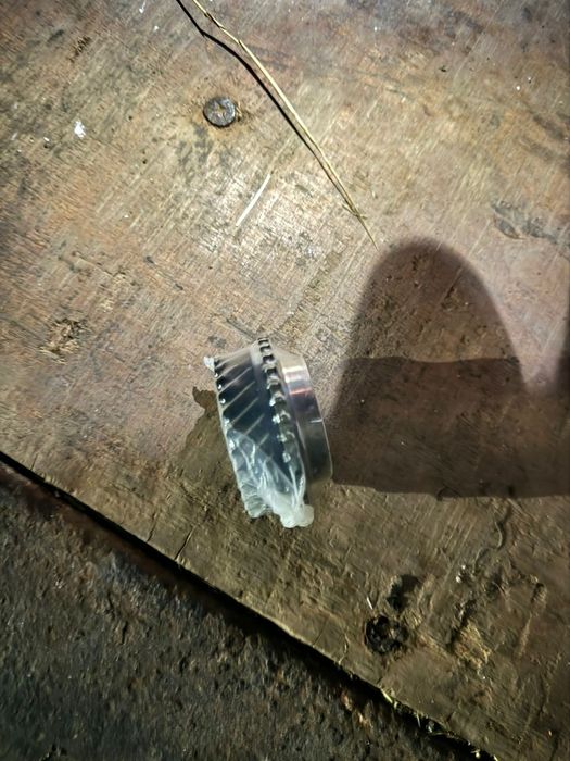 Продам шестерня пятой передачи новая