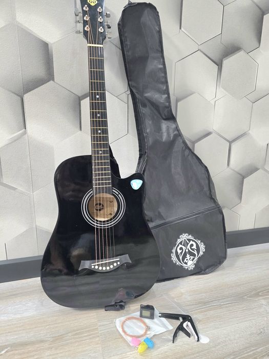 Продам гитара в идеальный состояние