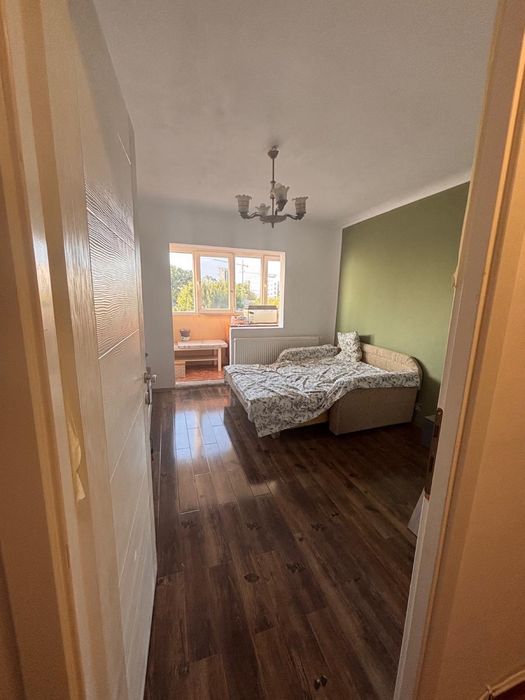 Vand/schimb, apartament Sarari, 5 camere. 113 mp suprafata totala.