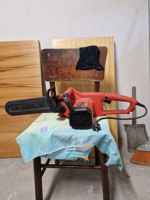 Верижна резачка за дърва