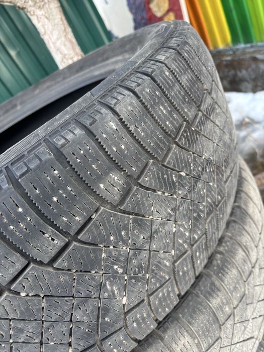 Шины Pirelli 235/55 20