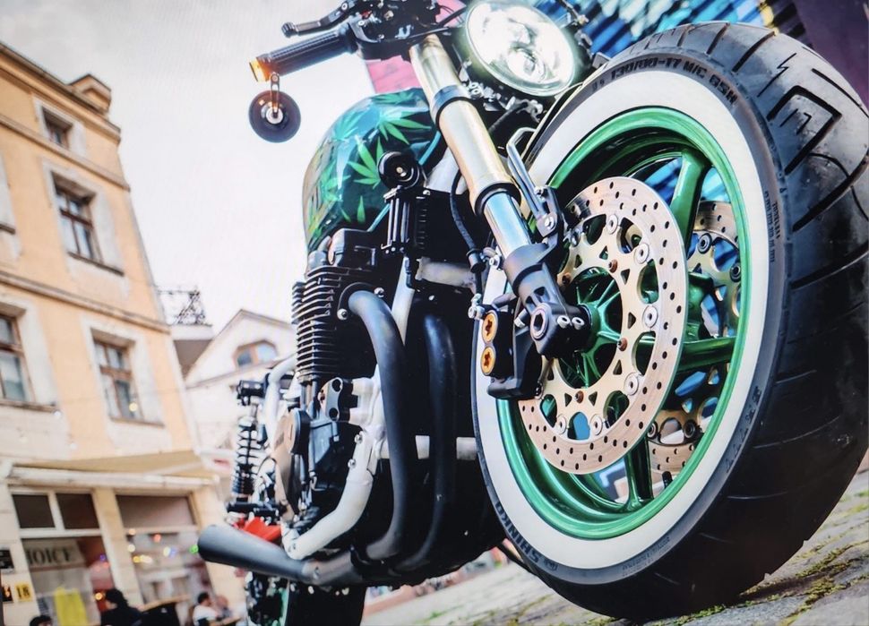 Yamaha XJR 1200 Cafe Racer