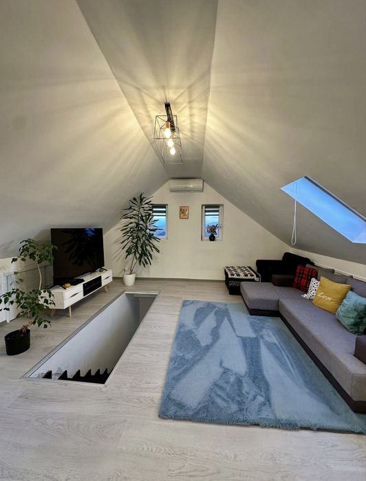 Schimb apartament premium cu casă (ofer și diferență, dacă este cazul)