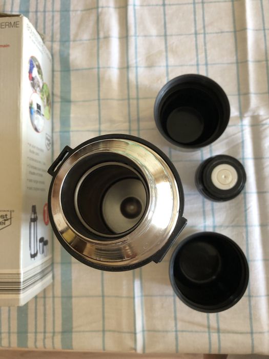 Термос- изотермична бутилка 1 л