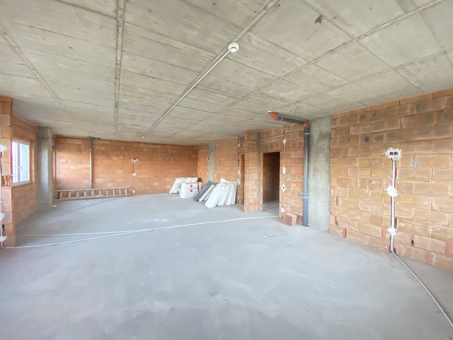 De vanzare spatiu cu destinatie gradinita sau functiuni conexe
