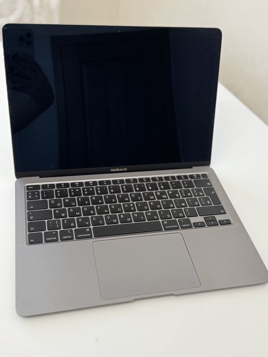 MacBook  Air 2020