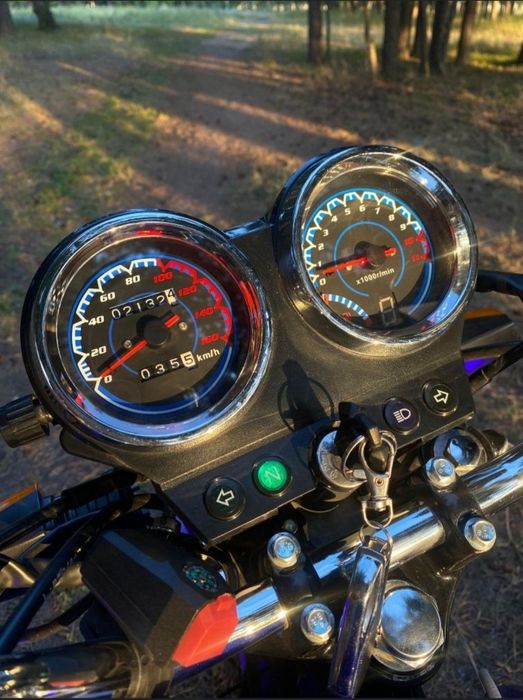 Продам мотоцикл 200 кубов с документами