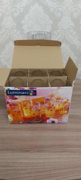 Продаются стаканы