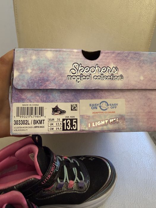 Детски светещи маратонки с еднорог Skechers, номер 31