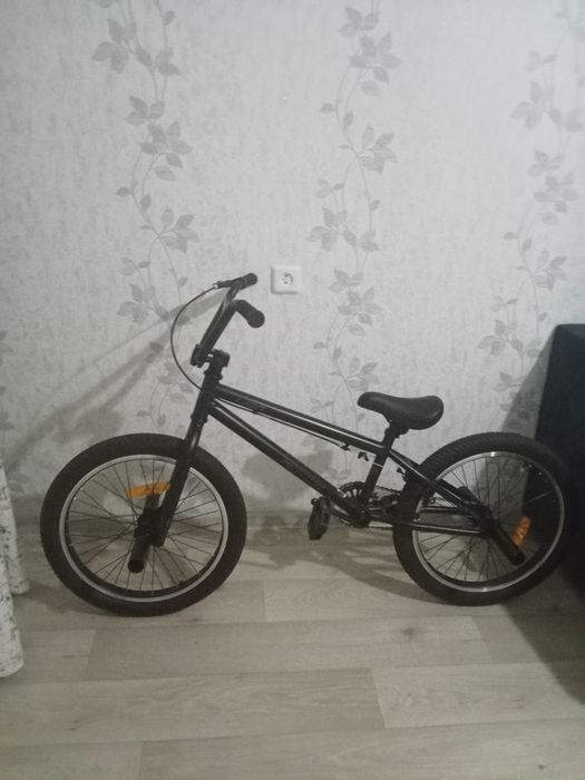 Трюковой велосипед BMX