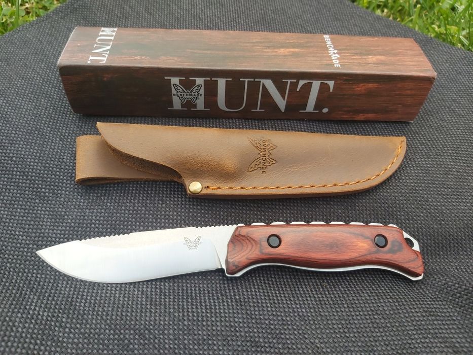 Ловен нож Benchmade HUNT голям с кожена кания