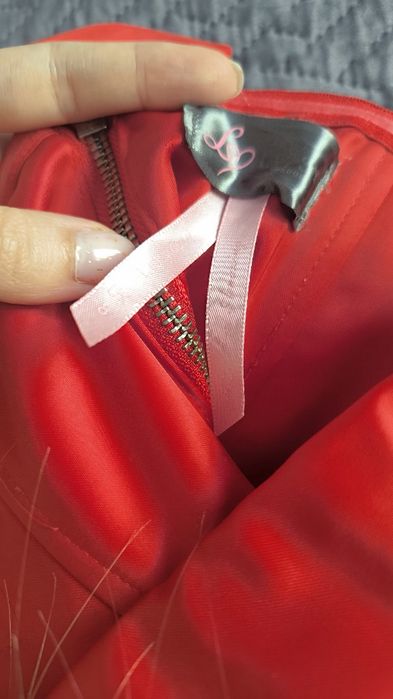 Официална червена рокля Lipsy London 36