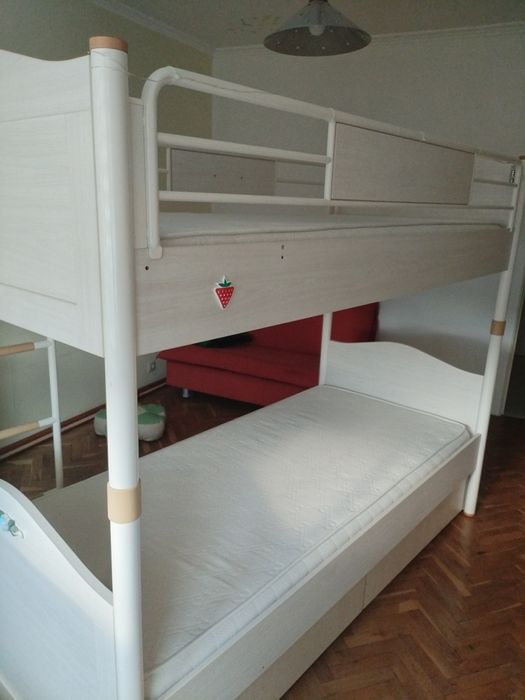 Двуетажно легло Flora