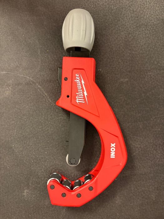 Milwaukee cuțit țevi inox