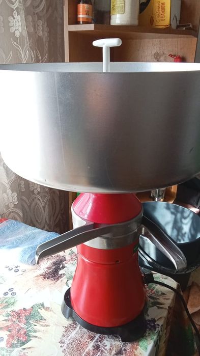 Продам сепаратор срочно