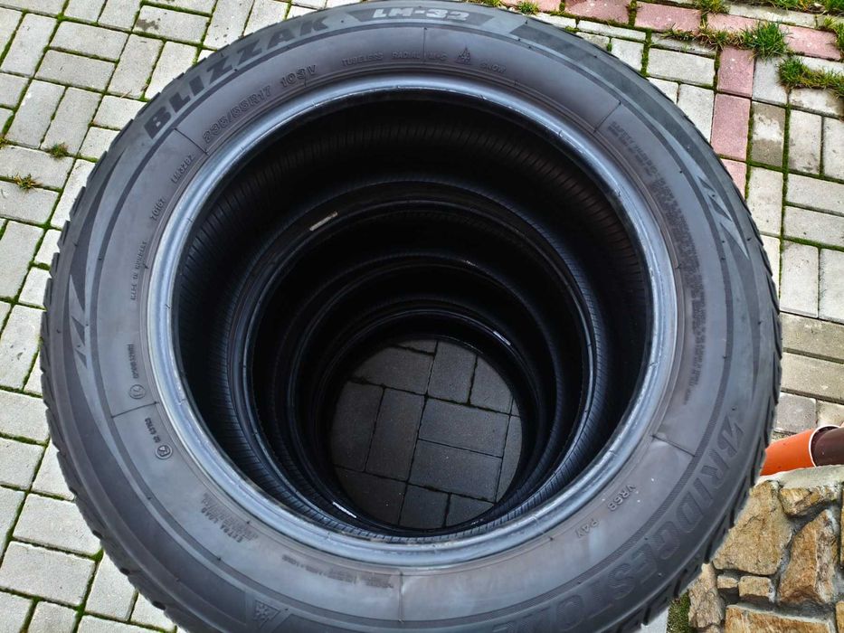 зимни гуми BRIDGESTONE 235 55 17