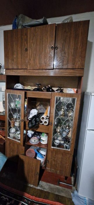 Сотилади стенка дивана совга комлект