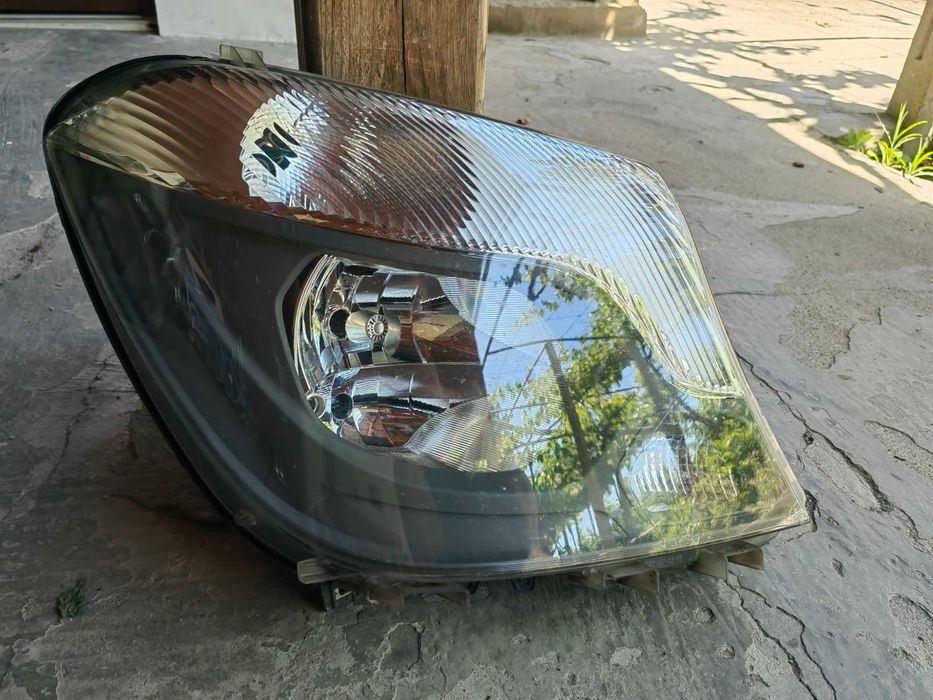 Фар Mercedes Sprinter 2013-18г. Десен/Фар Мерцедес Спринтер Оригинален