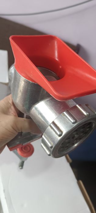 Мясорубка ручная