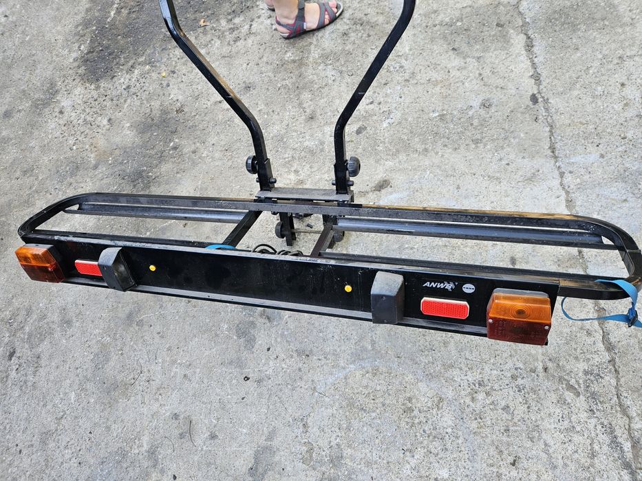 Suport pentru 2 biciclete ANWB se monteaza pe nuca de la carligul de r