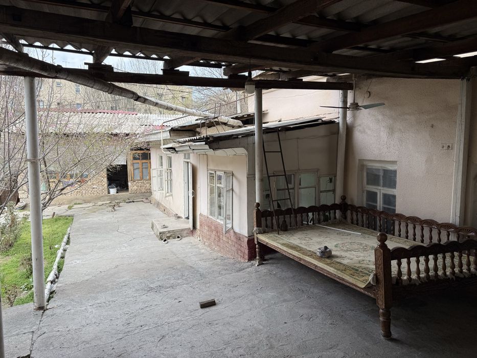 Новза метро Чилонзор райенда 10 сотих участка ховли Сотилади