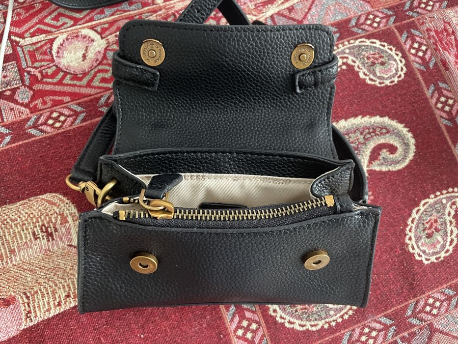 Оригинальная мини-сумка Guess