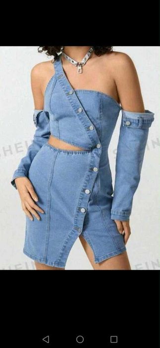 Бяла рокля -л размер