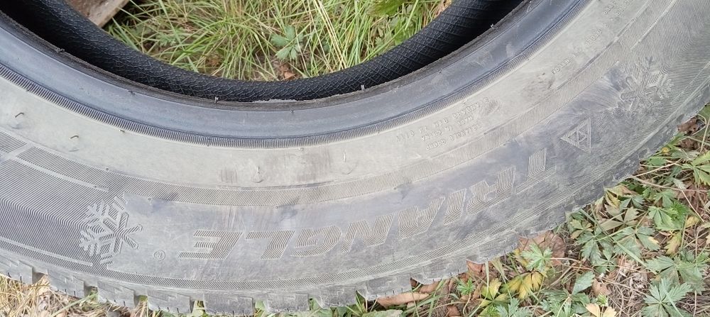 Продам шины 235/60 R18