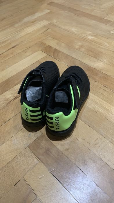 Детски футболни обувки