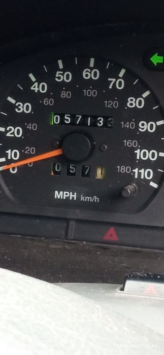 se vinde Suzuki Vitara 1.6 benzina adus recent din Anglia volan dreapta fără defecte ascunse accept orice test autorizat