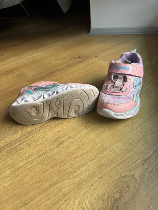 Teniși Skechers mărimea 25