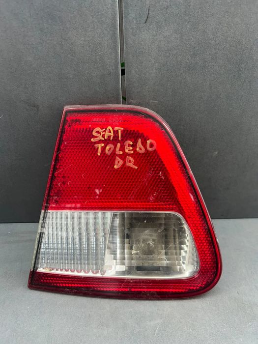Lampa / Tripla stop dreapta pe hayon 6K5945092F Seat Toledo 1999