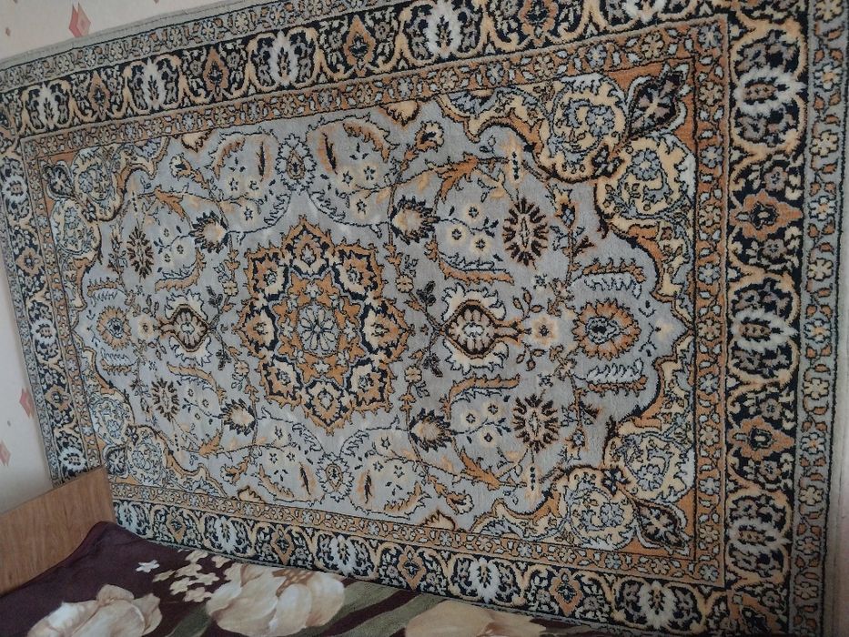 Продам натуральные ковры