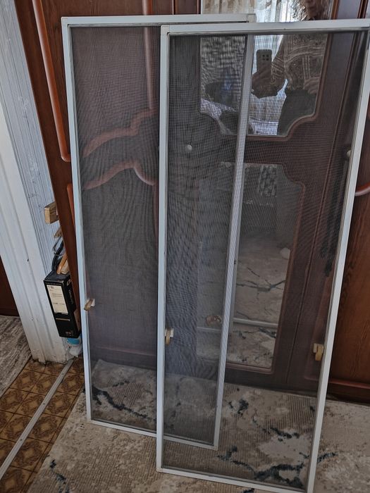 Сетки москитные б/у - 4шт