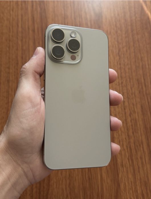 iPhone 15 Pro Max серый Titanium