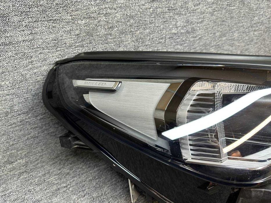 Far dreapta led adaptiv BMW X1 U11