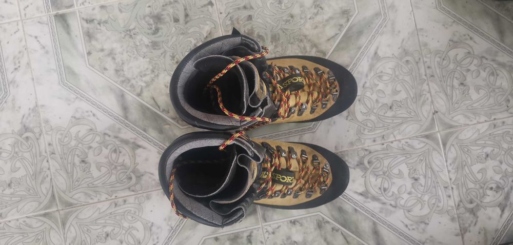 La Sportiva Nepal 42.5