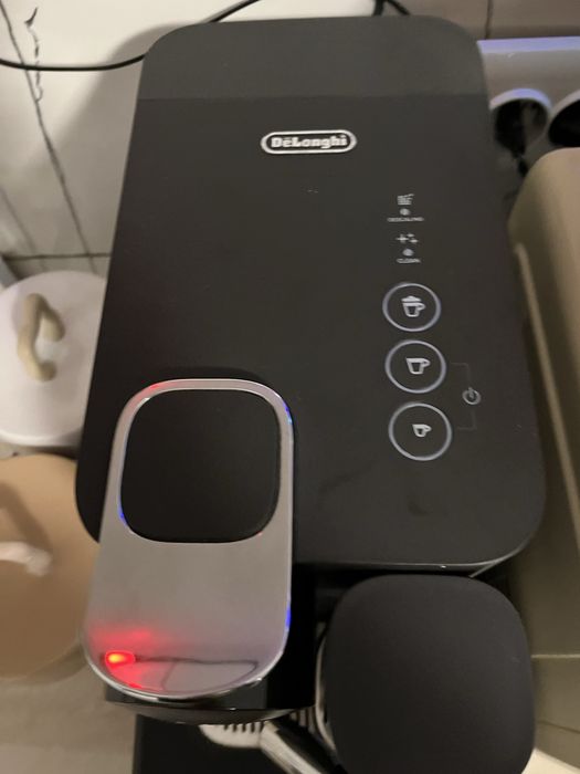 Espressor DeLonghi Latissima One, negru