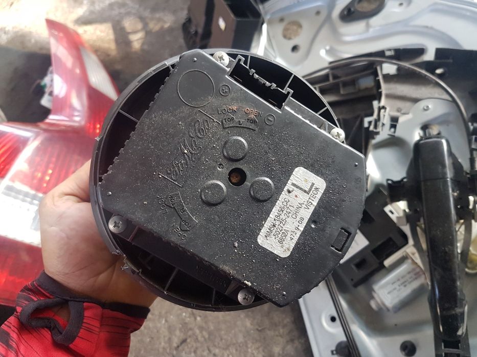 Задна лява врата заден капак за волво V50