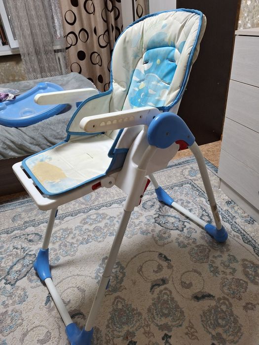 Продам стульчик для кормления