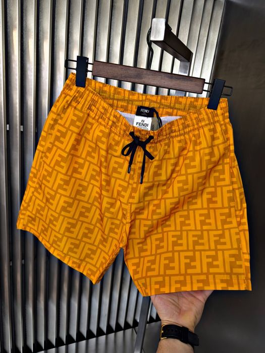 Мъжки бански различни модели