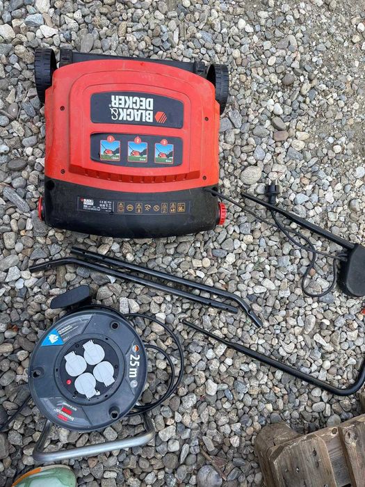 Masina de tuns iarba BLACK+DECKER GD300, 600W